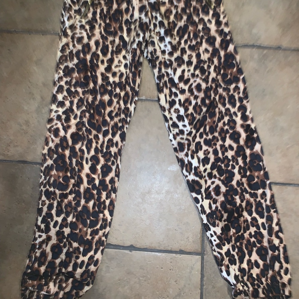 Bebe leopard print pants